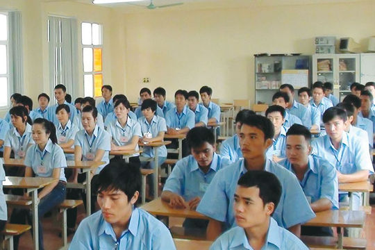 Xử phạt 3 công ty xuất khẩu lao động vi phạm 240 triệu đồng