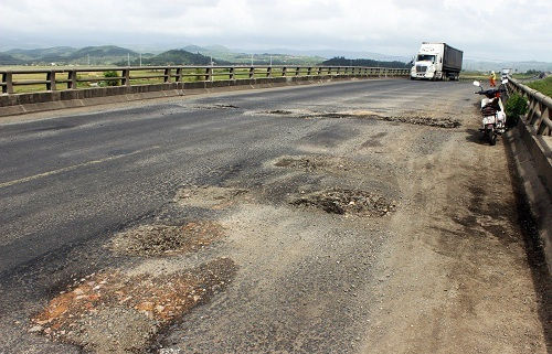 Dự án Cải tạo, nâng cấp Quốc lộ 15 nối Quốc lộ 1A đến đường Hồ Chí Minh (Phúc Đồng) tỉnh Hà Tĩnh: Khó khăn trong bố trí vốn làm giảm hiệu quả đầu tư Dự án