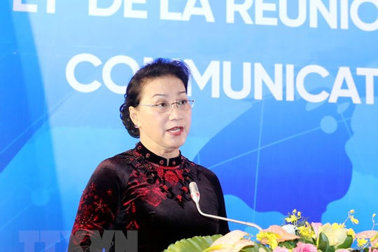 Chủ tịch Quốc hội dự khai mạc Hội nghị mạng lưới nữ nghị sỹ