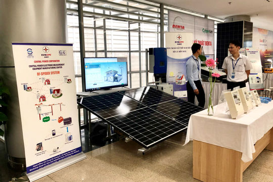 Thúc đẩy phát triển điện mặt trời áp mái tại Việt Nam