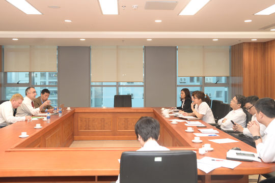 Nhóm Chiến lược về Kiểm toán hoạt động của KTNN làm việc với CAAF Nhóm Chiến lược về Kiểm toán hoạt động của KTNN làm việc với CAAF