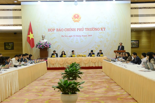 Tập trung phát triển kinh tế nhưng không bỏ quên các vấn đề xã hội bức bối