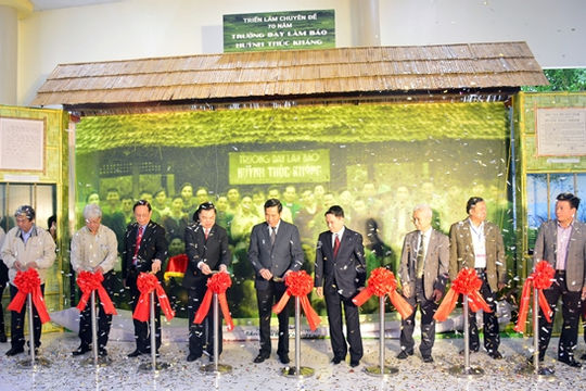 Kỷ niệm 70 năm Trường dạy làm báo Huỳnh Thúc Kháng