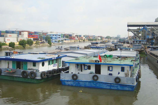 Phát triển giao thông vận tải đường thủy để giảm chi phí logistics