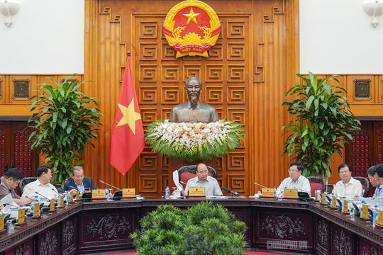 Thường trực Chính phủ họp về 2 Nghị định gỡ vướng cho dòng chảy kinh tế