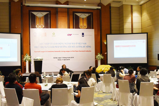 Đời sống của công nhân lao động ngành may còn nhiều khó khăn