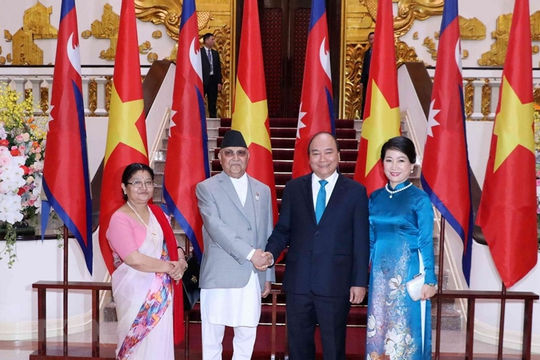 Thủ tướng Nguyễn Xuân Phúc hội đàm với Thủ tướng Nepal