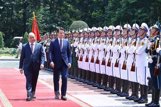Thủ tướng Nguyễn Xuân Phúc đón, hội đàm với Thủ tướng Italy Thủ tướng Nguyễn Xuân Phúc đón, hội đàm với Thủ tướng Italy