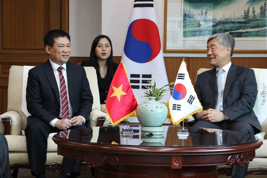 Chủ tịch Ủy ban Kiểm toán và Thanh tra Hàn Quốc Choe Jae- hyeoung đón, tiếp Tổng Kiểm toán nhà nước Hồ Đức Phớc