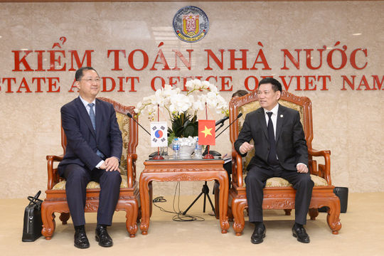 Hình ảnh chuyến thăm và làm việc của Đoàn công tác Ủy ban Kiểm toán và Thanh tra Hàn Quốc tại KTNN Việt Nam