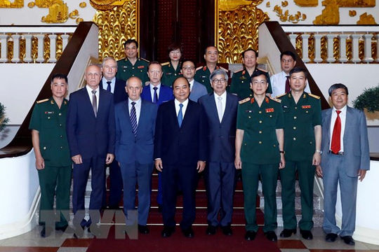 Thủ tướng làm việc với Hội đồng đánh giá trạng thái thi hài Bác