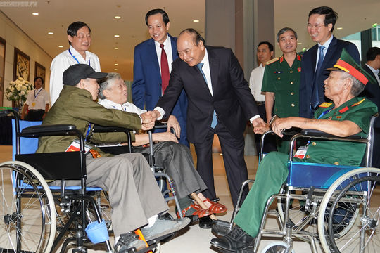 Sự hy sinh cao cả của các thương binh, liệt sĩ đã tô thắm màu cờ Tổ quốc