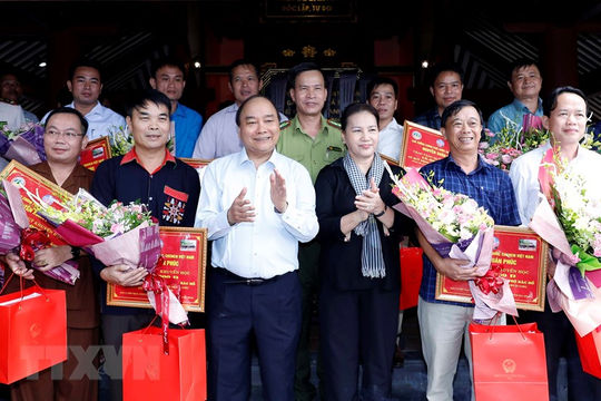 Lãnh đạo Đảng, Nhà nước dâng hương tưởng niệm Chủ tịch Hồ Chí Minh