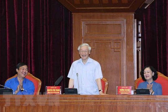 Tổng Bí thư Nguyễn Phú Trọng gặp mặt đảng viên trẻ tiêu biểu toàn quốc