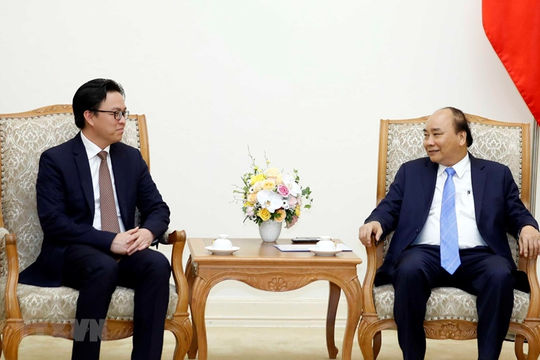 Thủ tướng Nguyễn Xuân Phúc tiếp Đại sứ Campuchia đến chào từ biệt