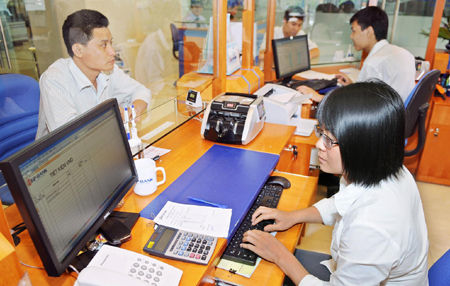 Thu ngân sách 8 tháng gần cán mốc 1 triệu tỷ đồng