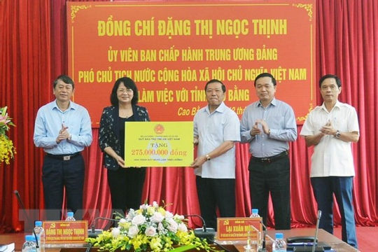 Phó Chủ tịch nước đến thăm và làm việc tại tỉnh Cao Bằng