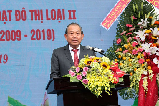 Phó Thủ tướng Thường trực dự lễ công bố thành phố Tân An là đô thị loại II Phó Thủ tướng Thường trực dự lễ công bố thành phố Tân An là đô thị loại II