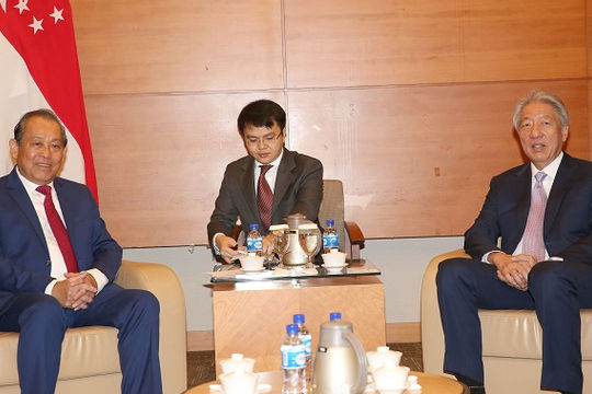 Phó Thủ tướng Thường trực hội đàm, chào xã giao lãnh đạo Cộng hoà Singapore