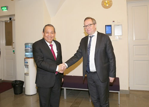 Phó Thủ tướng Thường trực hội đàm với quyền Phó Thủ tướng Phần Lan