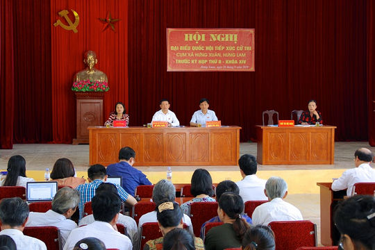 Tổng Kiểm toán nhà nước Hồ Đức Phớc tiếp xúc cử tri tại Nghệ An