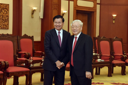 Tổng Bí thư, Chủ tịch nước Nguyễn Phú Trọng tiếp Thủ tướng Lào