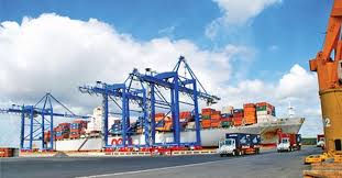 Việt Nam nhập siêu gần 28 tỷ USD từ Trung Quốc trong 9 tháng