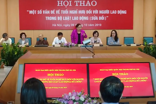 Đoàn đại biểu Quốc hội TP. Hà Nội lắng nghe ý kiến cử tri về tuổi nghỉ hưu đối với người lao động trong Bộ luật Lao động (sửa đổi)