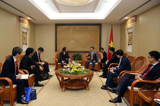 Phó Thủ tướng Vũ Đức Đam tiếp Thống đốc tỉnh Kanagawa (Nhật Bản)