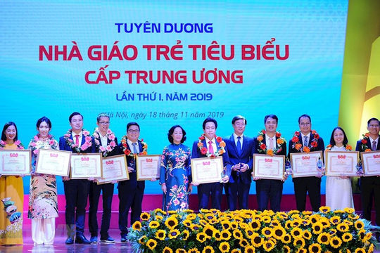75 thầy, cô nhận giải thưởng “Nhà giáo trẻ tiêu biểu” năm 2019