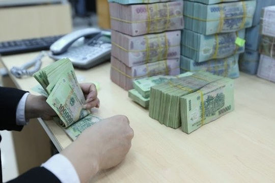 Phân bổ 10.000 tỷ đồng cho các dự án xử lý sạt lở bờ sông, bờ biển Phân bổ 10.000 tỷ đồng cho các dự án xử lý sạt lở bờ sông, bờ biển