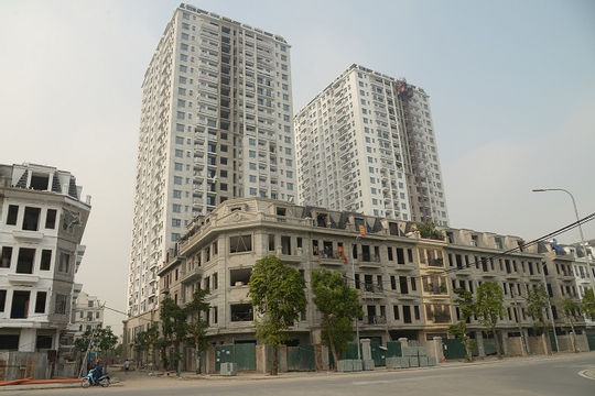 “Treo” sổ hồng chung cư:  Người dân có quyền khởi kiện chủ đầu tư