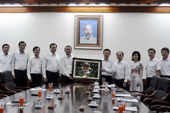 Tổng Kiểm toán nhà nước Hồ Đức Phớc thăm và làm việc với Thành ủy Đà Nẵng