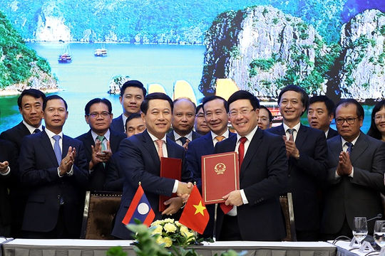 Việt Nam, Lào ký chương trình hành động hợp tác về ngoại giao kinh tế Việt Nam, Lào ký chương trình hành động hợp tác về ngoại giao kinh tế