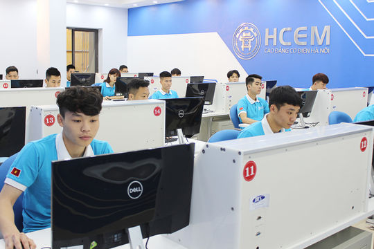 Đẩy mạnh ứng dụng công nghệ thông tin trong tuyển sinh, đào tạo nghề, phòng dịch bệnh Covid-19