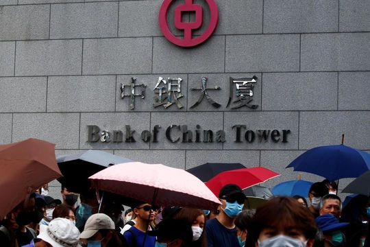 Dịch COVID-19 giáng đòn vào ngành ngân hàng Hong Kong (Trung Quốc)