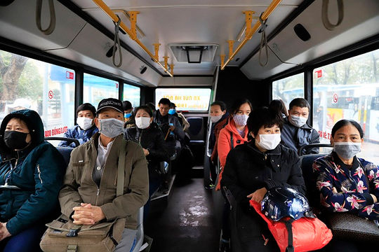 Phòng dịch trên các phương tiện giao thông công cộng