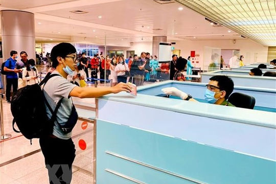 Việt Nam tạm dừng miễn thị thực đơn phương với công dân 8 nước châu Âu Việt Nam tạm dừng miễn thị thực đơn phương với công dân 8 nước châu Âu