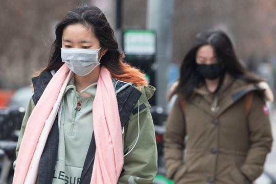 Văn hóa ảnh hưởng đến quyết định đeo khẩu trang như thế nào?