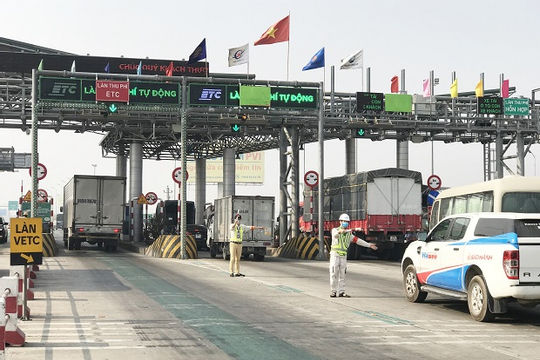 Tháo gỡ vướng mắc, hoàn thành thu phí  tự động trong năm 2020