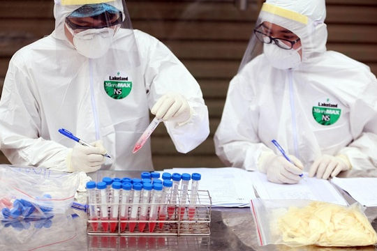 Thêm một trường hợp mắc COVID-19, là mẹ của ca bệnh 257 ở Hạ Lôi