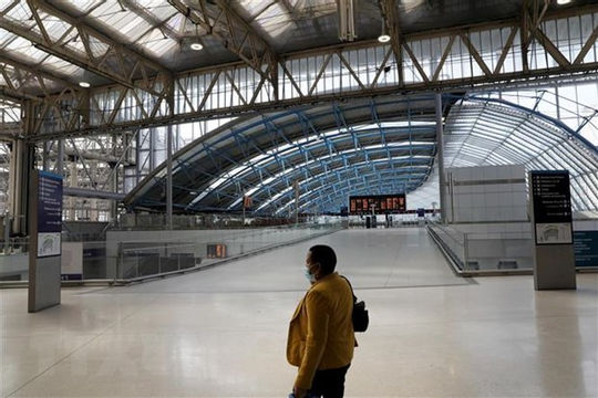 Hơn 2,4 triệu người nhiễm Covid-19 trên toàn cầu