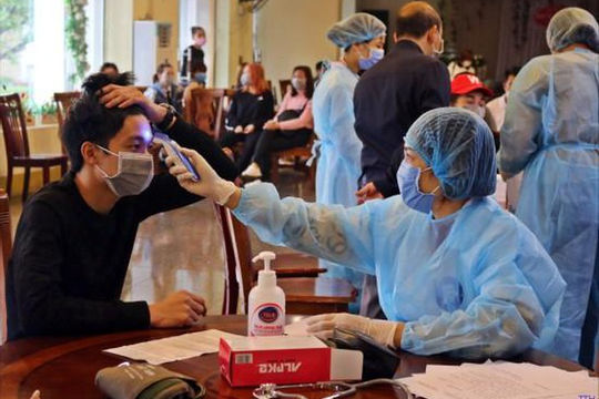 Nới lỏng các hạn chế, khôi phục dần các hoạt động kinh tế-xã hội