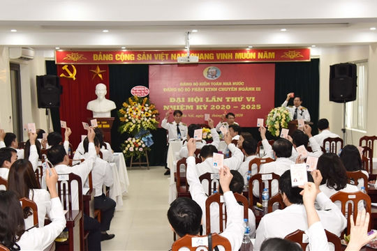 Xây dựng đội ngũ cấp ủy chuyên nghiệp, có năng lực, lãnh đạo thực hiện thắng lợi mọi nhiệm vụ được giao