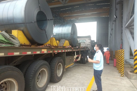 Hải quan khó hoàn thành chỉ tiêu thu do ảnh hưởng dịch Covid-19 Hải quan khó hoàn thành chỉ tiêu thu do ảnh hưởng dịch Covid-19