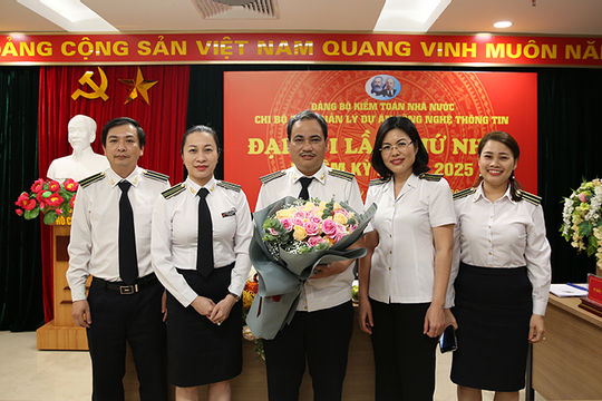 Chi bộ Ban Quản lý dự án Công nghệ thông tin tổ chức thành công Đại hội nhiệm kỳ 2020-2025