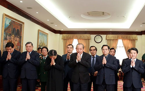 Lãnh đạo Đảng, Nhà nước viếng 'người bạn lớn của Việt Nam' Lãnh đạo Đảng, Nhà nước viếng 'người bạn lớn của Việt Nam'