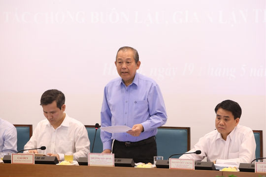 Phó Thủ tướng Thường trực làm việc với TP. Hà Nội về chống buôn lậu, gian lận thương mại