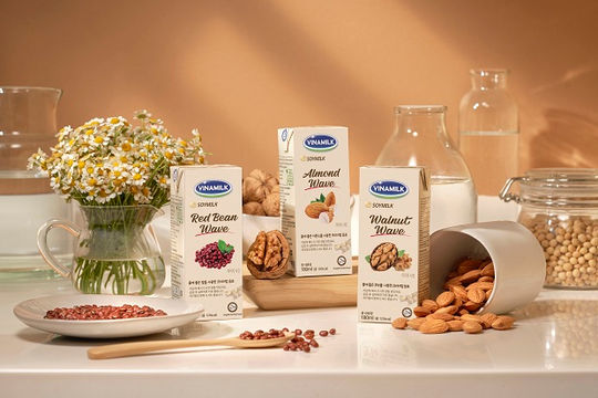 Vinamilk ký hợp đồng 1,2 triệu USD xuất khẩu sữa hạt và Trà sữa sang Hàn Quốc Vinamilk ký hợp đồng 1,2 triệu USD xuất khẩu sữa hạt và Trà sữa sang Hàn Quốc