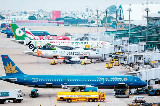 Từng bước mở lại các chuyến bay thương mại quốc tế Từng bước mở lại các chuyến bay thương mại quốc tế